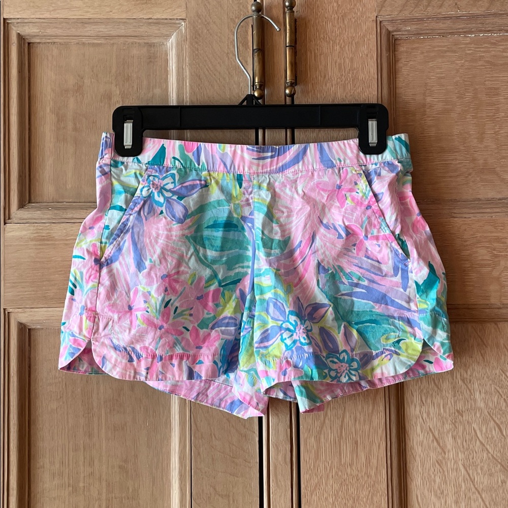 Adorable Lilly Pullitzer shorts, Size XXS